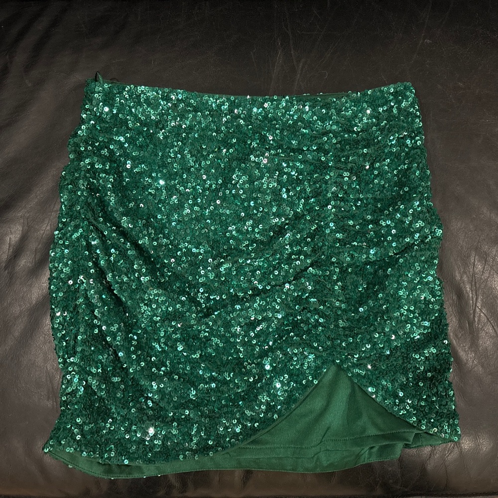 Green sequins mini skirt